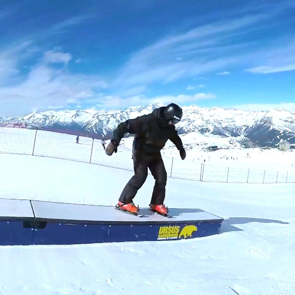 Downhill & Snow Parks: Skiskates are perfect for changing things up on your ski trips and enjoying the slopes in a unique and fun way. Experience snow parks in a completely new way with all kinds of new jumps and tricks.